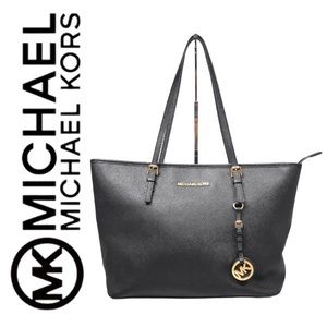 Michael Kors Jet Set Travel Medium TopZip Tote Bag
